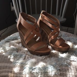 Jessica Simpson Wedges